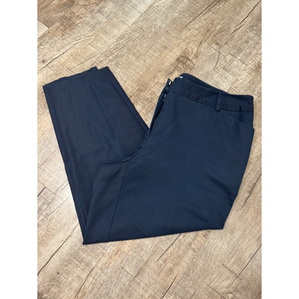 Liz Claiborne Woman Navy Blue Straight Leg Dress CapriPants Trousers 14W Stretch